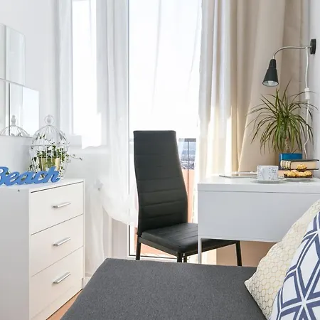 Homestay Cityrooms Ciolkowskiego *
