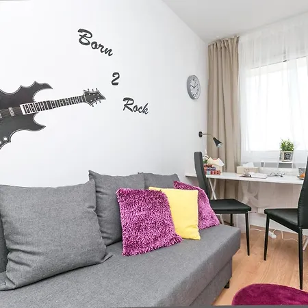 Cityrooms Ciolkowskiego Homestay