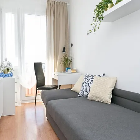 Cityrooms Ciolkowskiego Homestay *